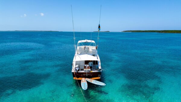 55' Hatteras Yacht - Image 6